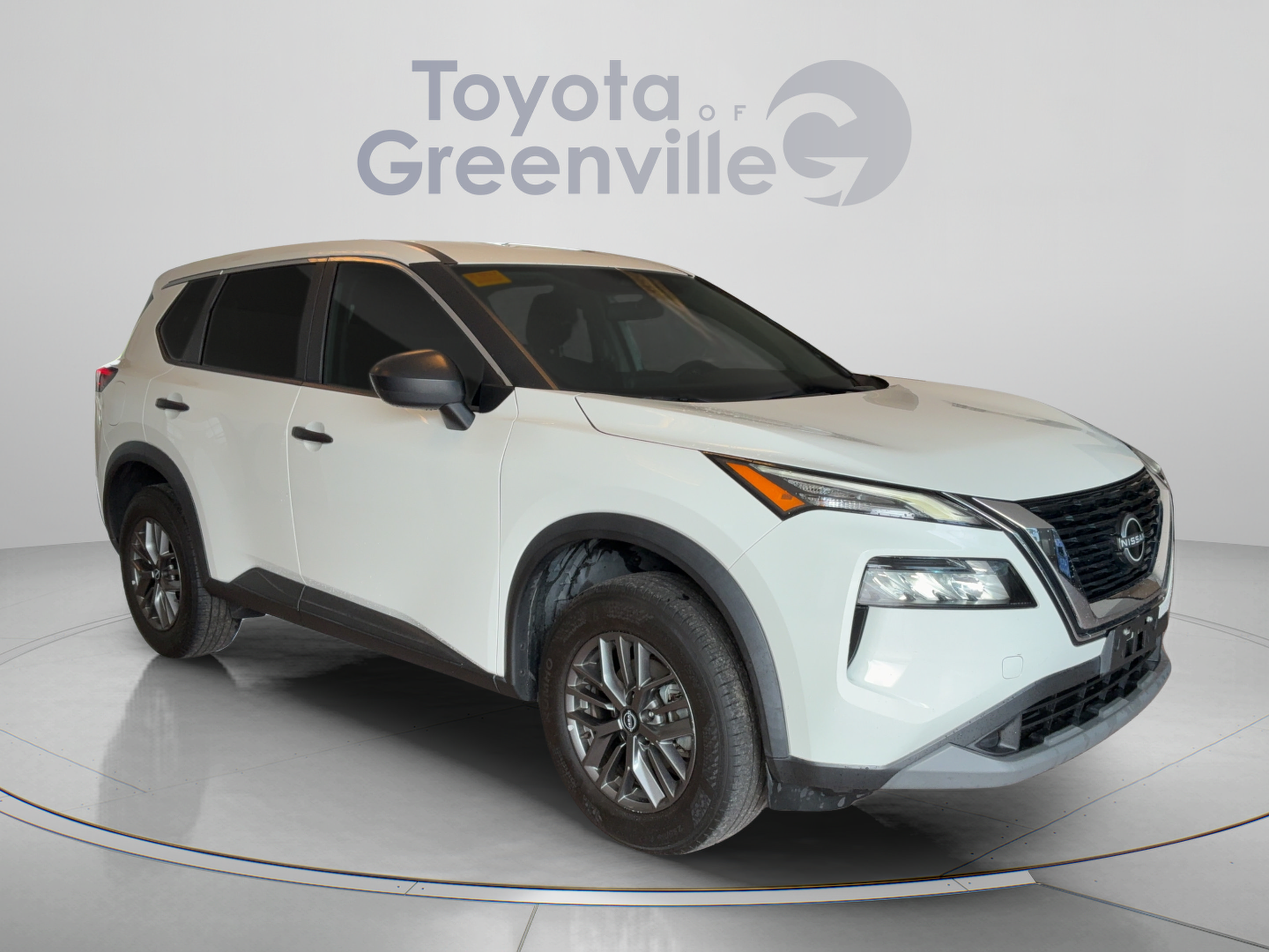 Used 2023 Nissan Rogue S AWD/4WD image 8