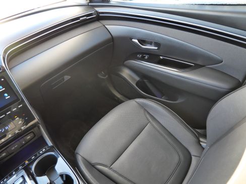 Certified 2023 Hyundai Tucson Limited image 11