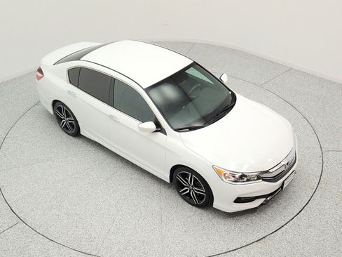 Used 2016 Honda Accord Sport image 24