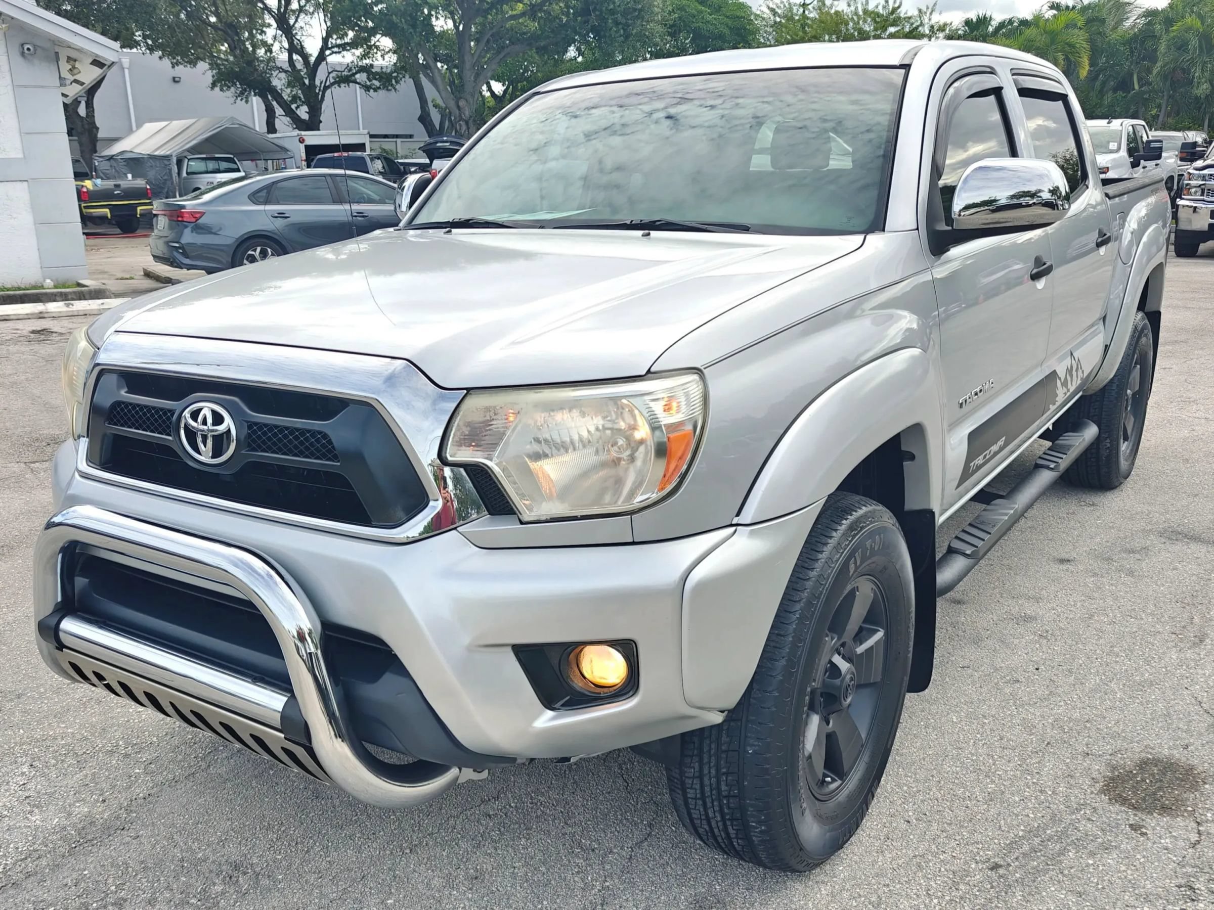 Used 2012 Toyota Tacoma PreRunner w/ SR5 Pkg RWD image 3
