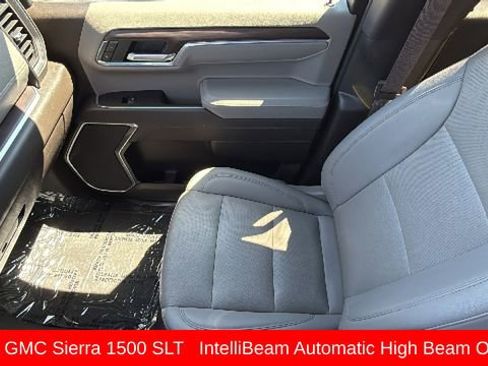 Used 2025 GMC Sierra 1500 SLT AWD/4WD image 12
