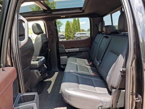 Used 2022 Ford F150 Lariat w/ Equipment Group 502A High AWD/4WD image 10