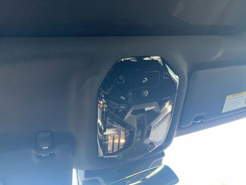 Certified 2024 BMW i5 eDrive40i w/ M Sport Package image 20