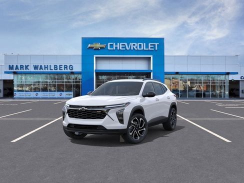 New 2026 Chevrolet Trax RS w/ Sunroof Package image 32