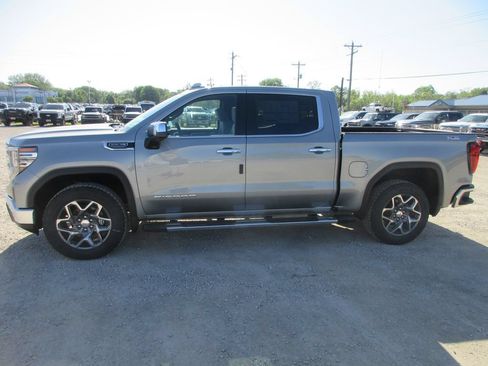 New 2026 GMC Sierra 1500 SLT w/ SLT Premium Plus Package AWD/4WD image 11