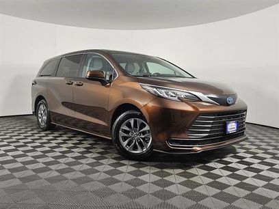 Used 2023 Toyota Sienna LE