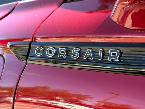 Used 2025 Lincoln Corsair Grand Touring w/ Equipment Group 302A AWD/4WD image 30