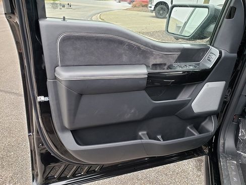 New 2025 Ford F150 Lightning Platinum image 10