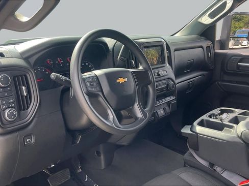 Used 2024 Chevrolet Silverado 2500 Custom w/ Custom Value Package AWD/4WD image 17