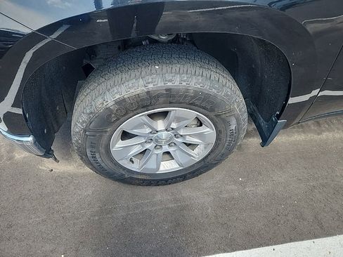 Used 2019 Chevrolet Silverado 1500 LT AWD/4WD image 6