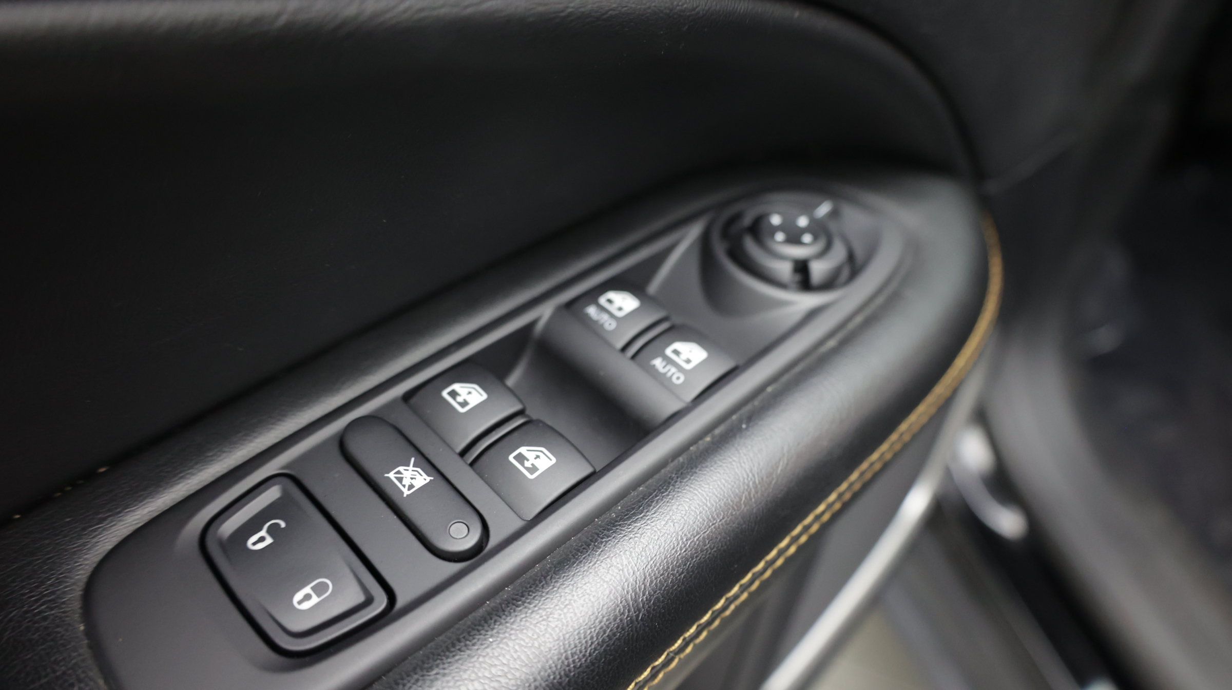 Used 2020 Jeep Compass Limited FWD image 14