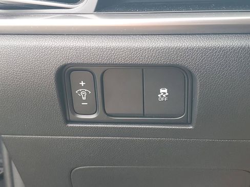 Used 2025 Kia Sorento S w/ Panoramic Sunroof Package FWD image 21
