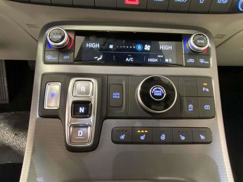 Used 2025 Hyundai Palisade Calligraphy image 21