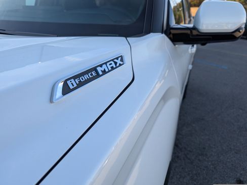 New 2026 Toyota Sequoia Platinum image 9