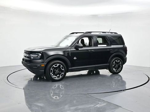 Used 2023 Ford Bronco Sport Outer Banks w/ Tech Package image 5