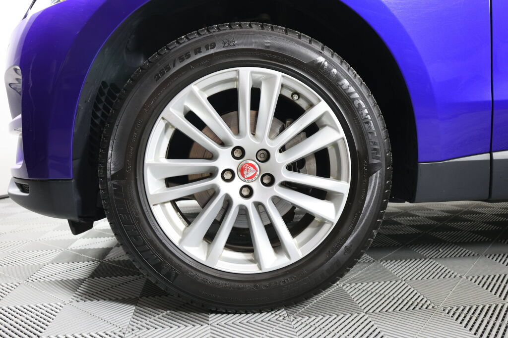 Used 2018 Jaguar F-PACE Prestige AWD/4WD image 9