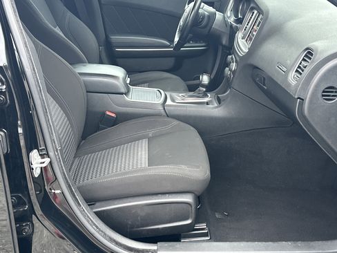 Used 2023 Dodge Charger SXT image 13