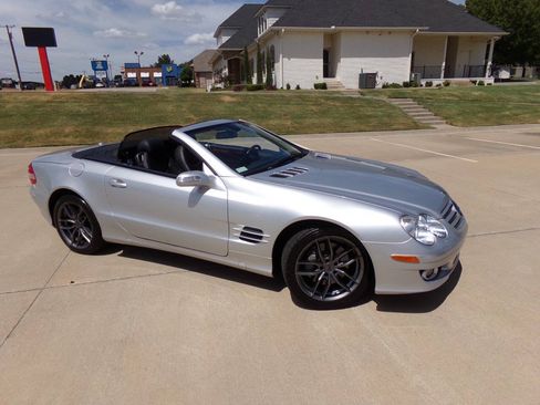 Used 2007 Mercedes-Benz SL 550 image 12