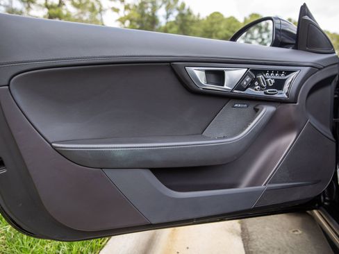 Used 2015 Jaguar F-TYPE S image 48