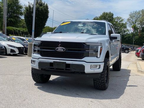 Used 2025 Ford F150 Platinum w/ Equipment Group 702A High AWD/4WD image 3