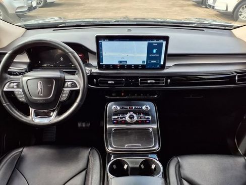 Certified 2022 Lincoln Nautilus FWD w/ Premium Package image 6