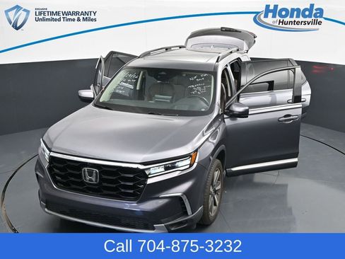Used 2023 Honda Pilot Elite image 31