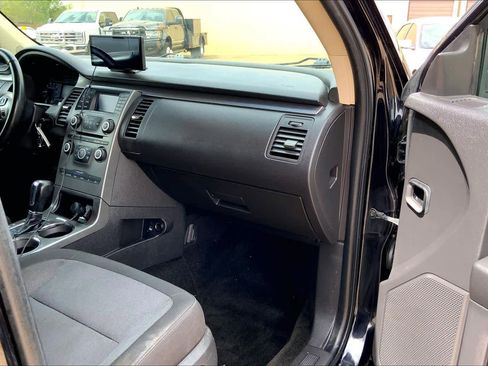 Used 2019 Ford Flex SE FWD image 19