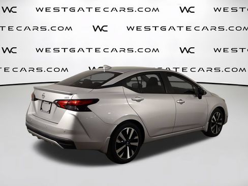 Used 2022 Nissan Versa SR w/ Convenience Package FWD image 40