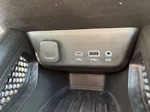 Used 2022 Chevrolet TrailBlazer ACTIV w/ Sun and Liftgate Package FWD image 29