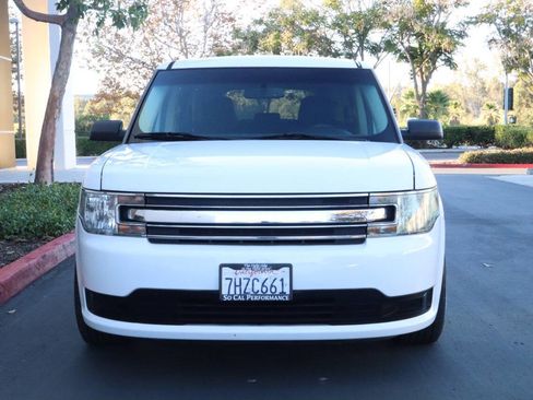 Used 2014 Ford Flex SE image 2