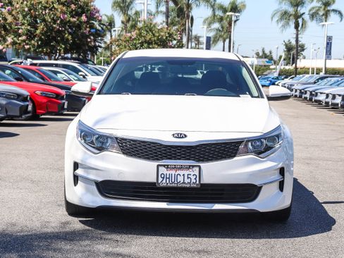 Used 2018 Kia Optima LX FWD image 2