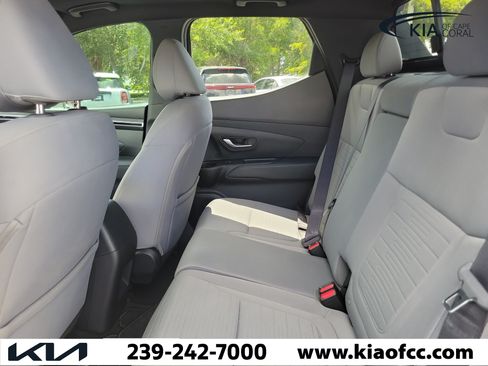 Used 2022 Hyundai Santa Cruz SEL w/ Activity Package FWD image 10