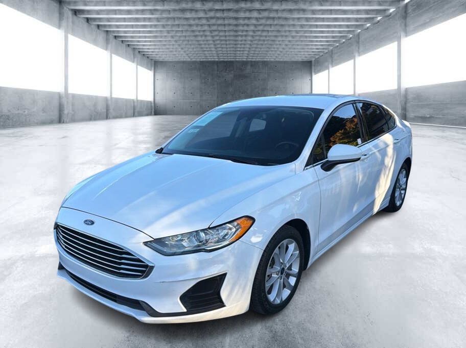 Used 2020 Ford Fusion SE FWD image 1