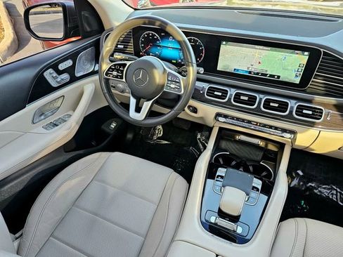 Used 2020 Mercedes-Benz GLS 450 4MATIC image 32