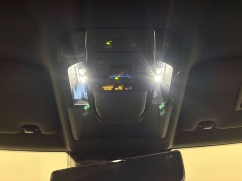 Used 2026 Lexus GX 550 w/ Accessory Package (2T) AWD/4WD image 28