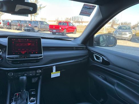 New 2026 Jeep Compass Latitude image 51