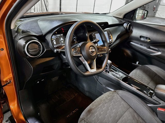 Used 2023 Nissan Kicks SV FWD image 7