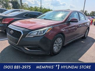 Used 2016 Hyundai Sonata SE image 1