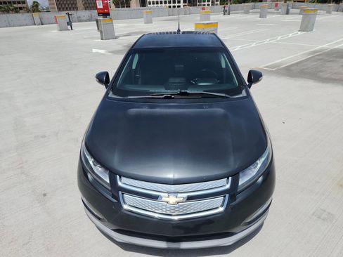 Used 2014 Chevrolet Volt w/ Enhanced Safety Package 1 FWD image 4