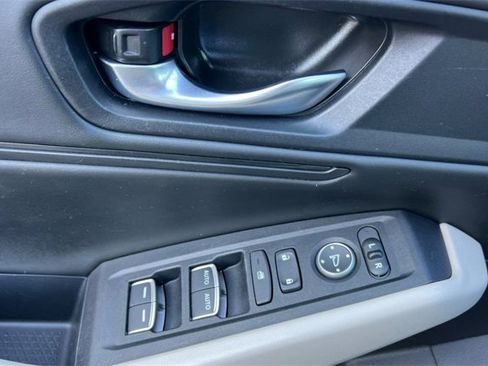 Used 2023 Honda Accord EX image 11