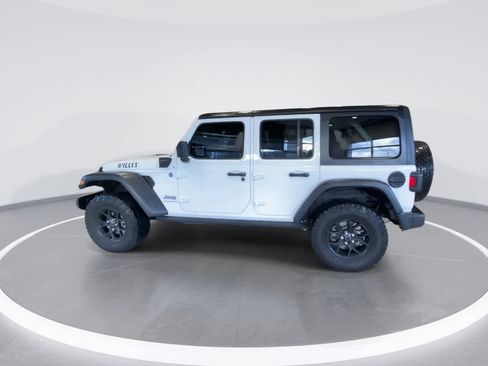 Used 2024 Jeep Wrangler Sport image 5