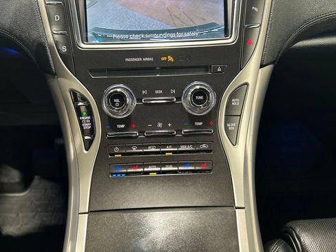 Used 2020 Lincoln Nautilus Reserve w/ Equipment Group 201A AWD/4WD image 21