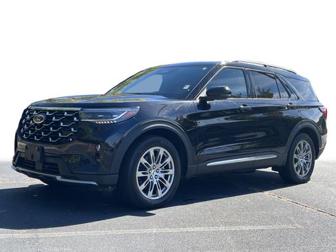 Used 2025 Ford Explorer Platinum image 23