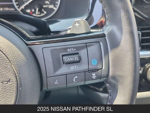 Used 2025 Nissan Pathfinder SL w/ SL Premium Package FWD image 19