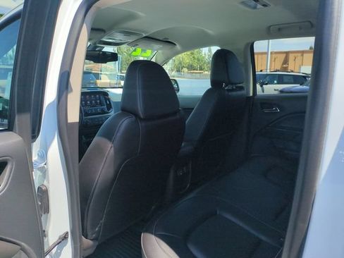 Used 2022 Chevrolet Colorado Z71 AWD/4WD image 26