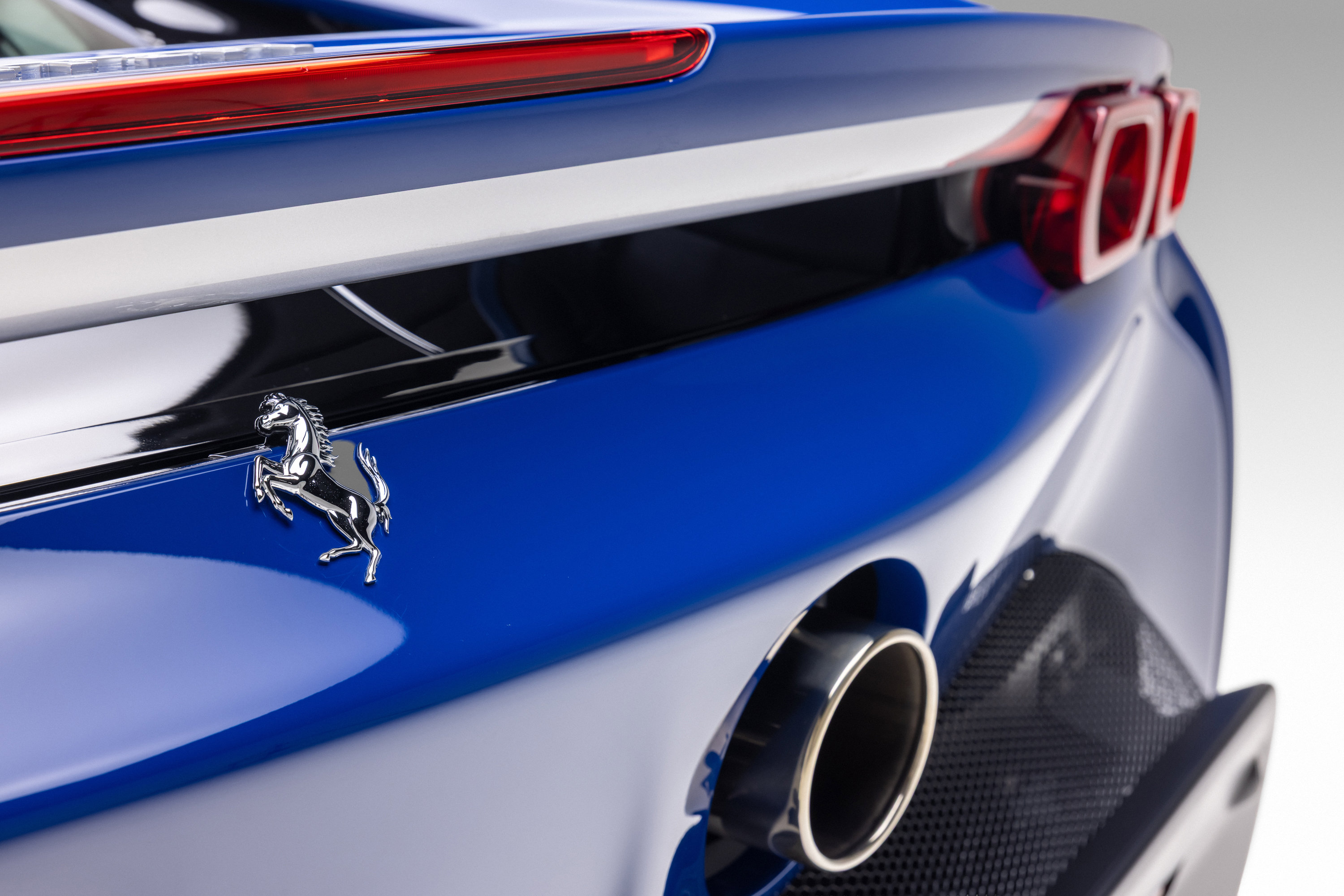 Certified 2022 Ferrari SF90 Spider AWD/4WD image 24