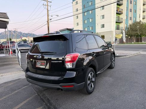 Used 2018 Subaru Forester 2.5i Premium AWD/4WD image 5