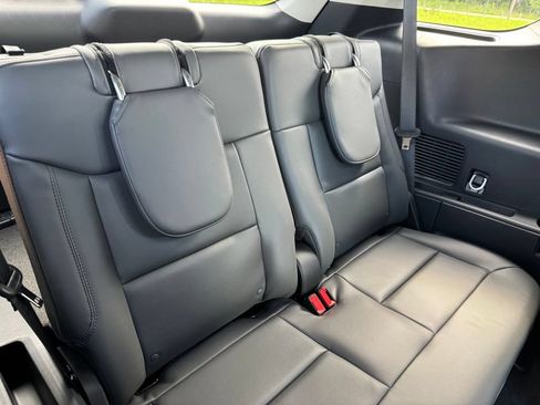 New 2026 Ford Explorer Active w/ Active Comfort Package AWD/4WD image 25