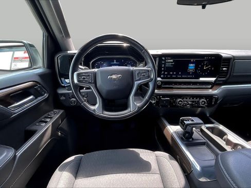 Used 2023 Chevrolet Silverado 1500 RST AWD/4WD image 6