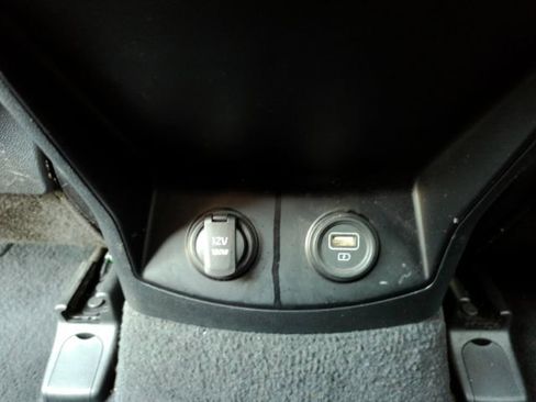 Used 2023 Kia Sorento S w/ Panoramic Sunroof Package image 26